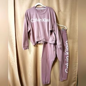 NWOT- CALVIN KLEIN LOUNGWEAR